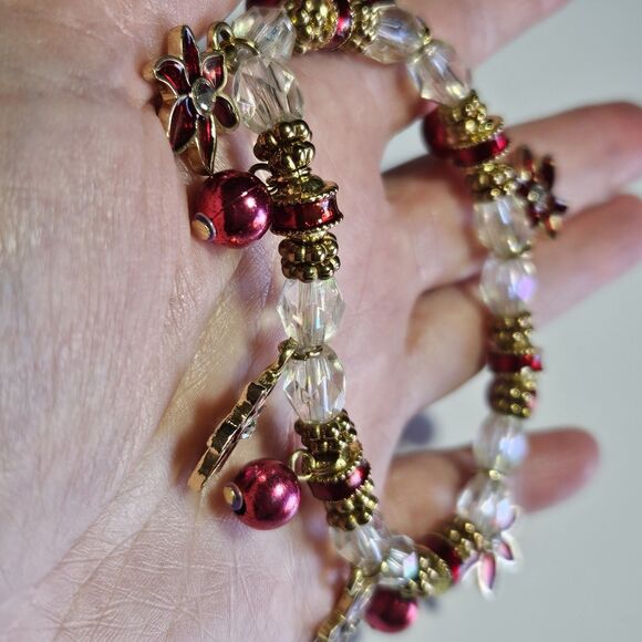 Christmas Gold Tone Red Poinsettia Red Balls Stretch Bracelet Glass Beads 7.5" - Picture 3 of 15